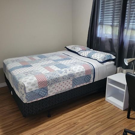 Comfy Rooms Stay - Unit 1 金斯顿 外观 照片