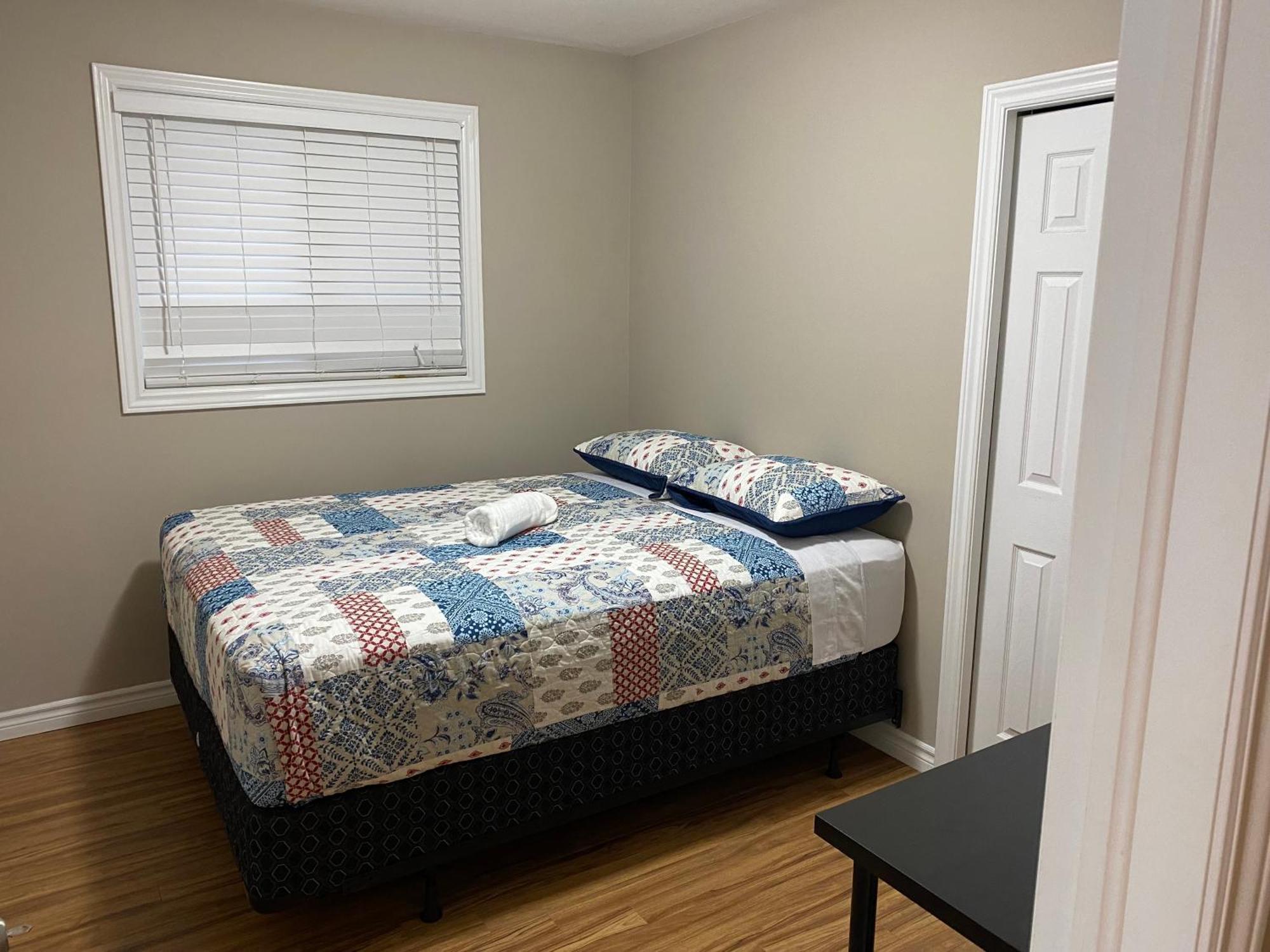 Comfy Rooms Stay - Unit 1 金斯顿 外观 照片